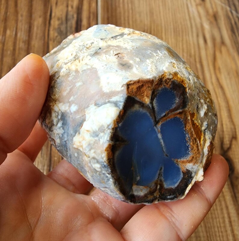 Blue Chalcedony Rough, 푸른 칼세도니, Blue Chalcedony Raw, Blue Gemstone, ブルーカルセドニー, Blå Chalcedon,  Calcedonia Azul, 蓝玉髓