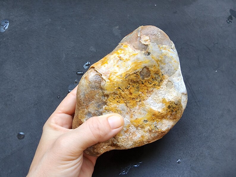 Blue Chalcedony Rough, Natural Blue Chalcedony, Raw Blue Chalcedony, Blue Chalcedony Specimen, Blue Chalcedony Stone, 玉髄, العقيق الأبيض