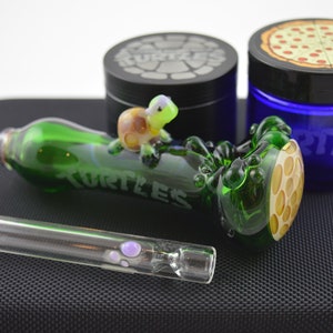 TMNT UV Reactive Turtles Don Glass Pipe Set