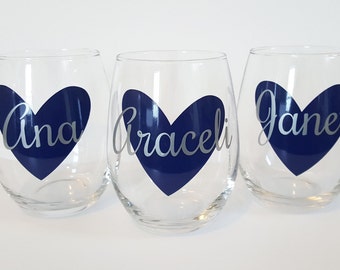 Personalized Wine Glasses, Custom Wine Glasses, Bachelorette Party Wine Glass, Girls Night Out