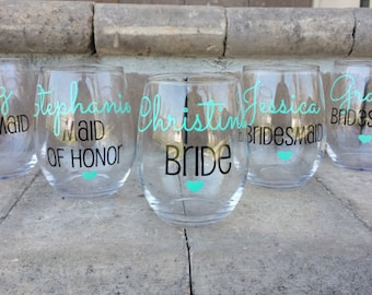 Bridesmaid gift, Bridesmaid Wine Glasses, Bachelorette Party Glasses, Wedding Favors, Bridesmaids Gift