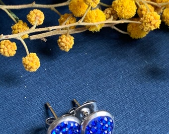 Mignonne Stud stainless royal blue round cabochon stainless