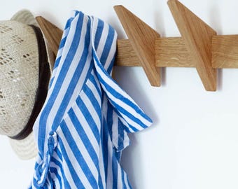 Solid Oak Coat Rack by TOMAZIN– Handmade Wall Hooks for Entryway, Bathroom, Kitchen or Office – Wall-Mounted Wooden Rack - Wall hook rack
