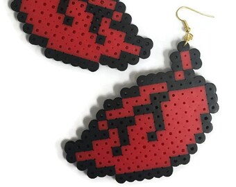 Super Mario Leaf Earrings - Perler Beads, Hama Beads, Fuse Beads, Pixel Earrings, Nintendo Earrings, Geek Earrings, Kewlery, Geek Gift