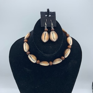 Brown Cowrie Shell Choker Set