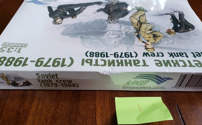 ICM 1941-42 German Tank Crew 1:35 Scale New Sealed Soviet Tank Crew World War II 1979-88 Cold War Miniatures PICK 1