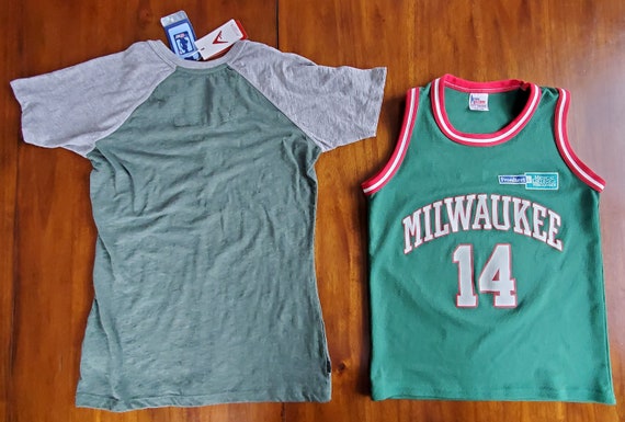 Milwaukee Bucks T-Shirts PICK 1 Option: Bucks Lar… - image 9