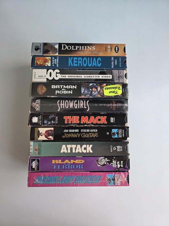 New Batch of VHS Movies PICK 1: Dressed to Kill, Jurassic Park