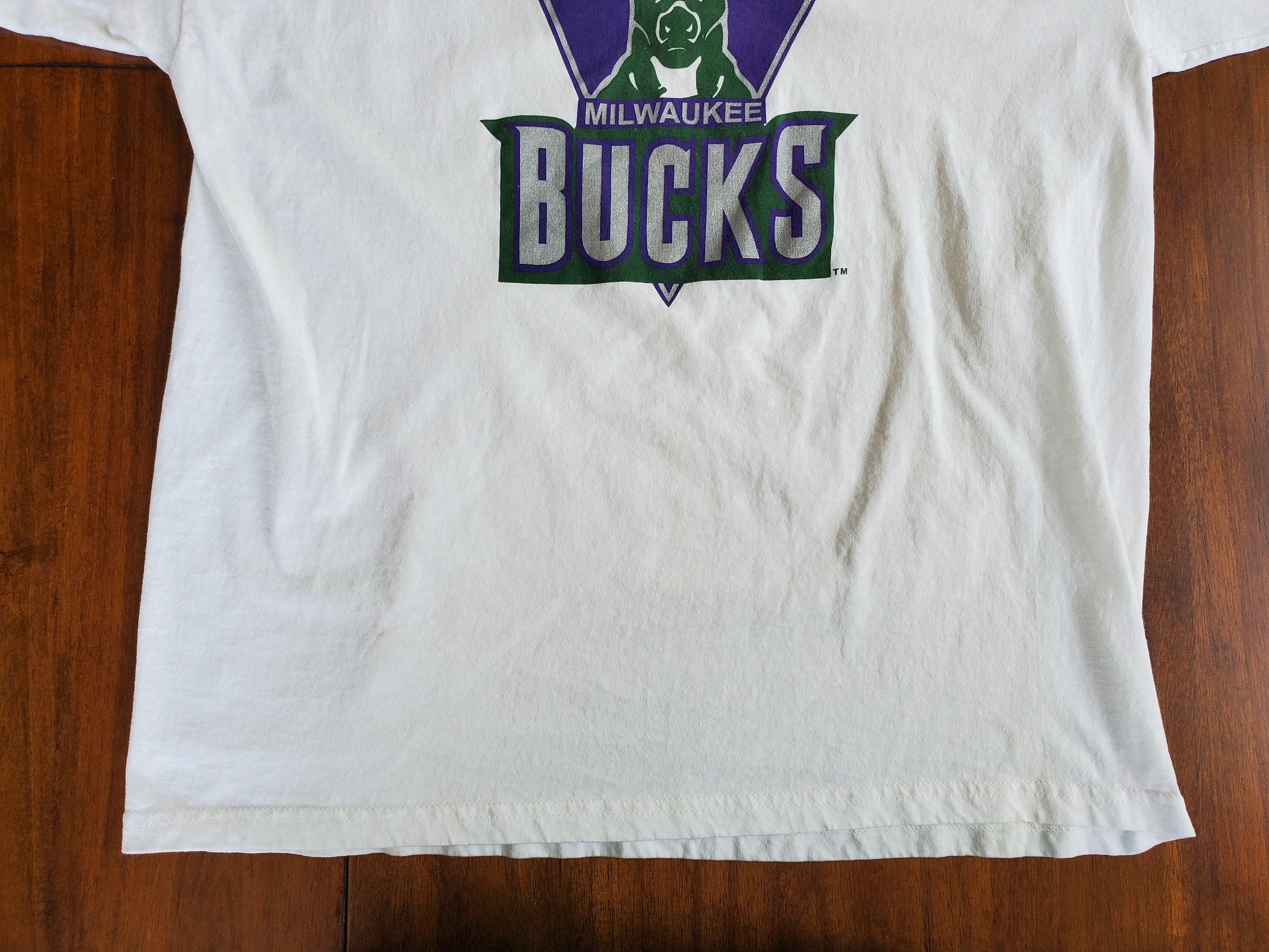 Vintage Milwaukee Bucks Men's T-shirt Men's Size XL 