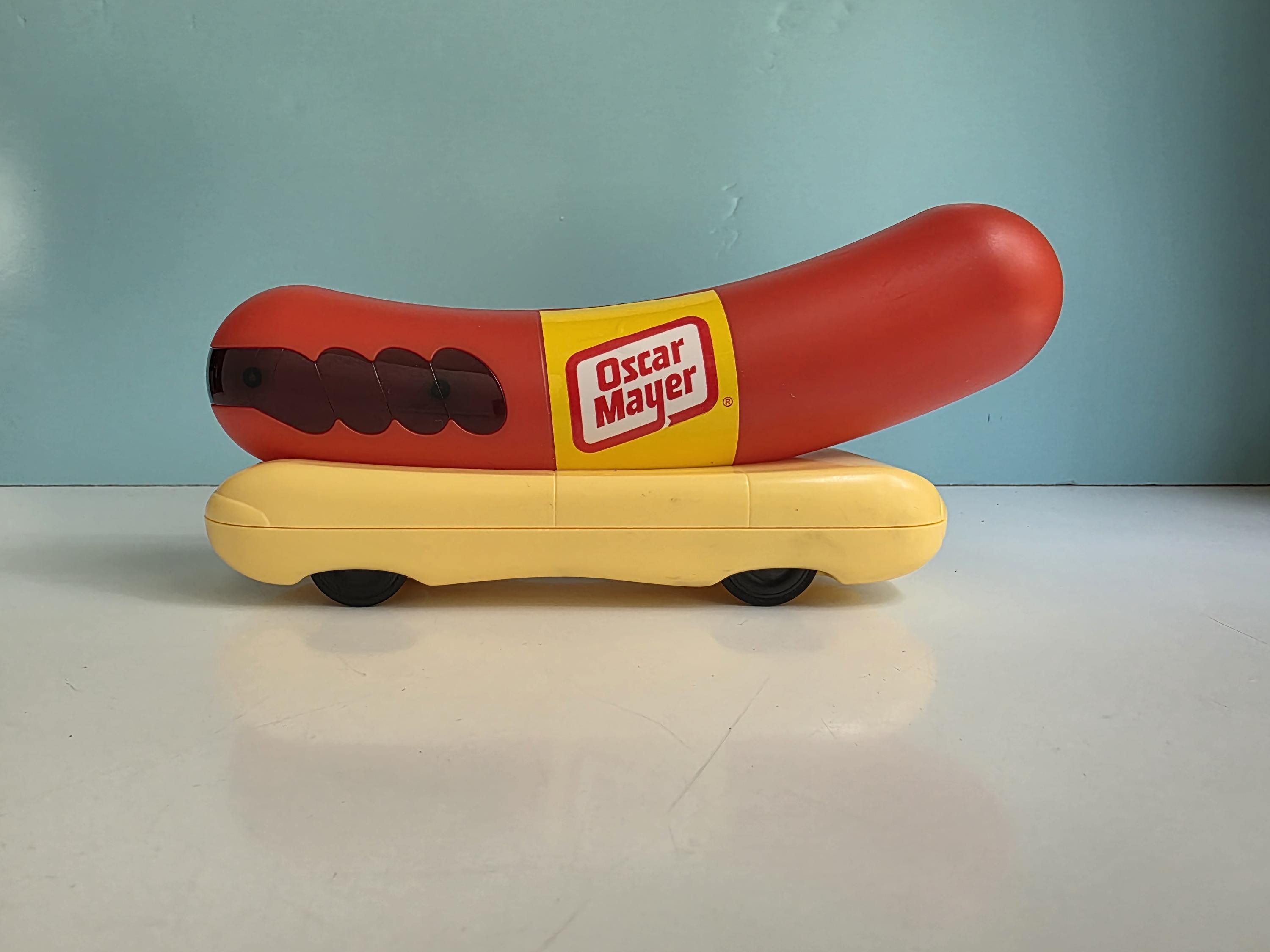 Vintage Oscar Mayer Wienermobile Coin Piggy Bank 1993 on Wheels