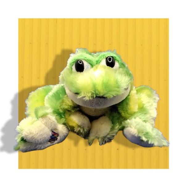 Ganz Webkinz Tye Dye Frog HM162 Sitting Plush - Washable Polyester, Pre-Owned Missing Code Tag