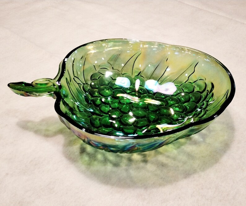 Carnival Glass Vintage Green Grapes Fruit Bowl From Indiana Etsy