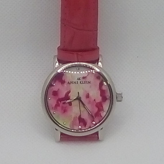Vintage Ladies Wrist Watch From Anne Klein With Pink fuscia