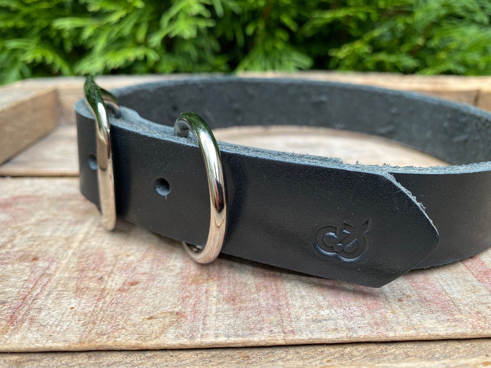 The Pack Leader 1 Leather Dog Collar, Fullgrain, Brass, Nickel