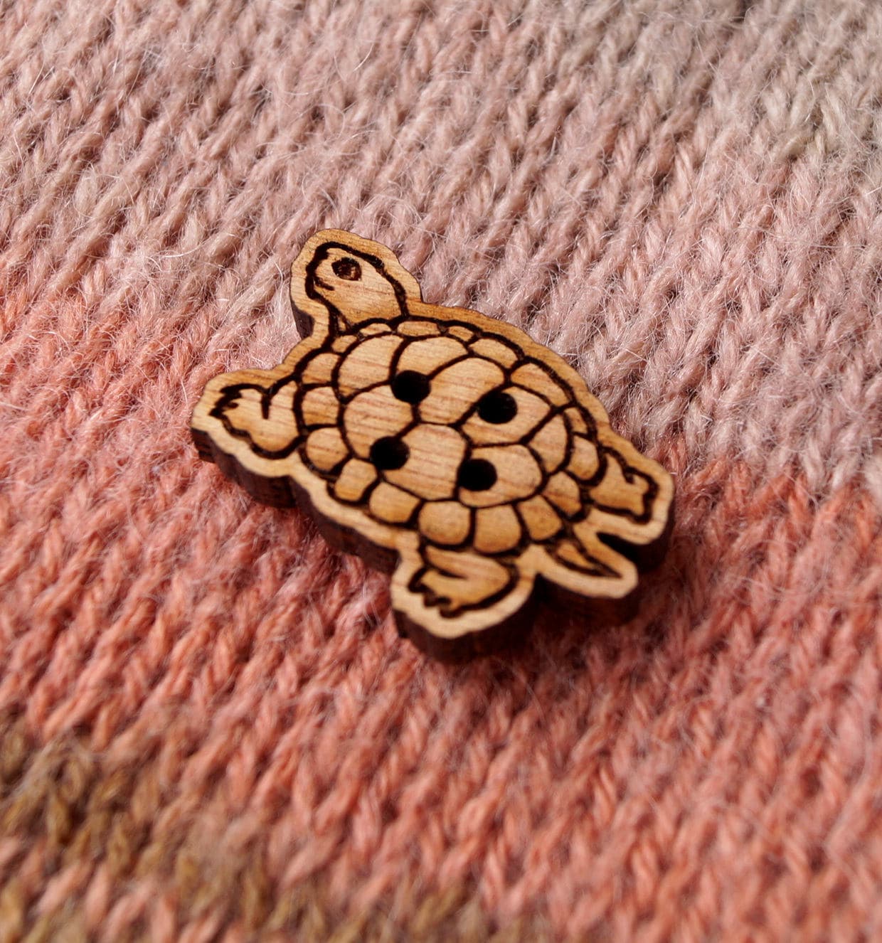 Wooden buttons, turtle bottons, wooden knitting buttons, buttons for handmade items, wooden turtle shaped buttons for baby knits, set of 25