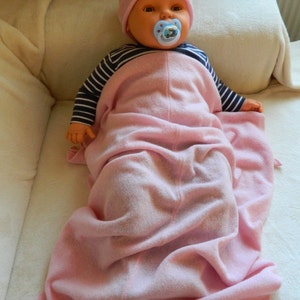 Set Babycap &quot;Mickey&quot; and Babyblanket &quot;Donald&quot;