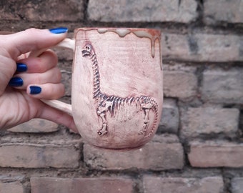 Taza con fósil de dinosaurio: Hecha a medida
