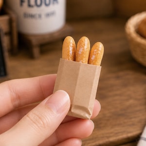 Miniatyr fransk baguette för dockskök, liten bageribröddekoration