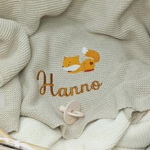 Babydecke mit Namen bestickt / Strickdecke Baby / Taufgeschenk / Babydecke personalisiert Babygeschenk Taufe / Geschenk zur Geburt Beige