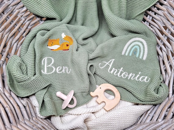 Babydecke personalisiert - 100% Baumwolle - Strickdecke bestickt mit Name - Geschenk zur Geburt - Babygeschenk Babyparty - Taufgeschenk
