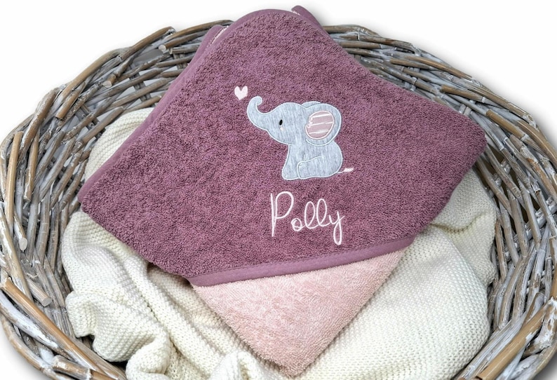 Kapuzenhandtuch Mädchen Mauve mit Elefant bestickt