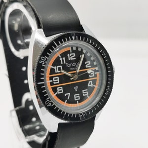 Montre De Plongée Vintage Femme Tanagra - Mécanique 17 Rubis - Cadran Noir