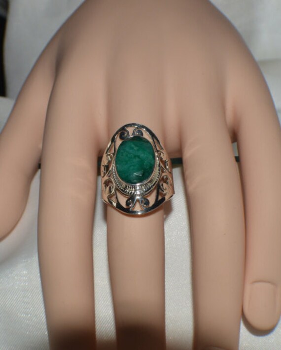 Glamorous 7.00 Ct. Genuine Kagen Zambian Emerald in .925