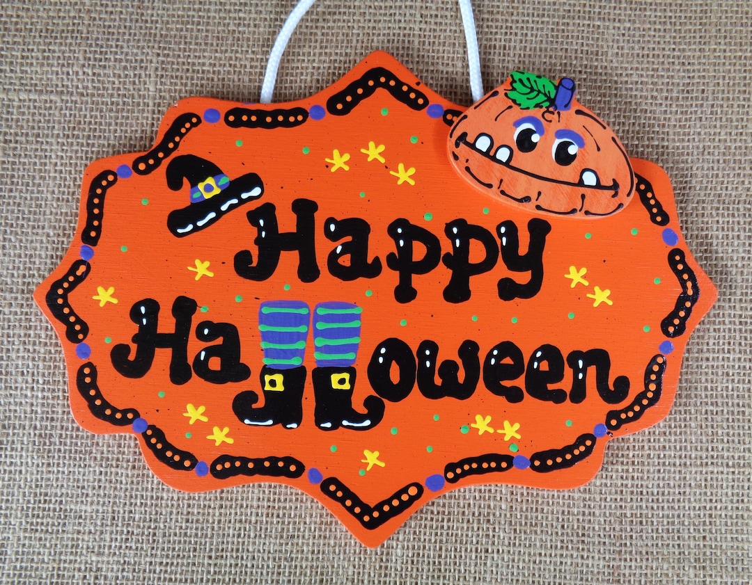 HAPPY HALLOWEEN SIGN Pumpkin Witch Hat & Shoes Wall Hanger Plaque ...
