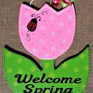 WELCOME SPRING TULIP w/Ladybug Sign Wall Art Door Hanger Plaque Wreath Attachment Handcrafted Hand Painted Seasonal Decor Wood Wooden