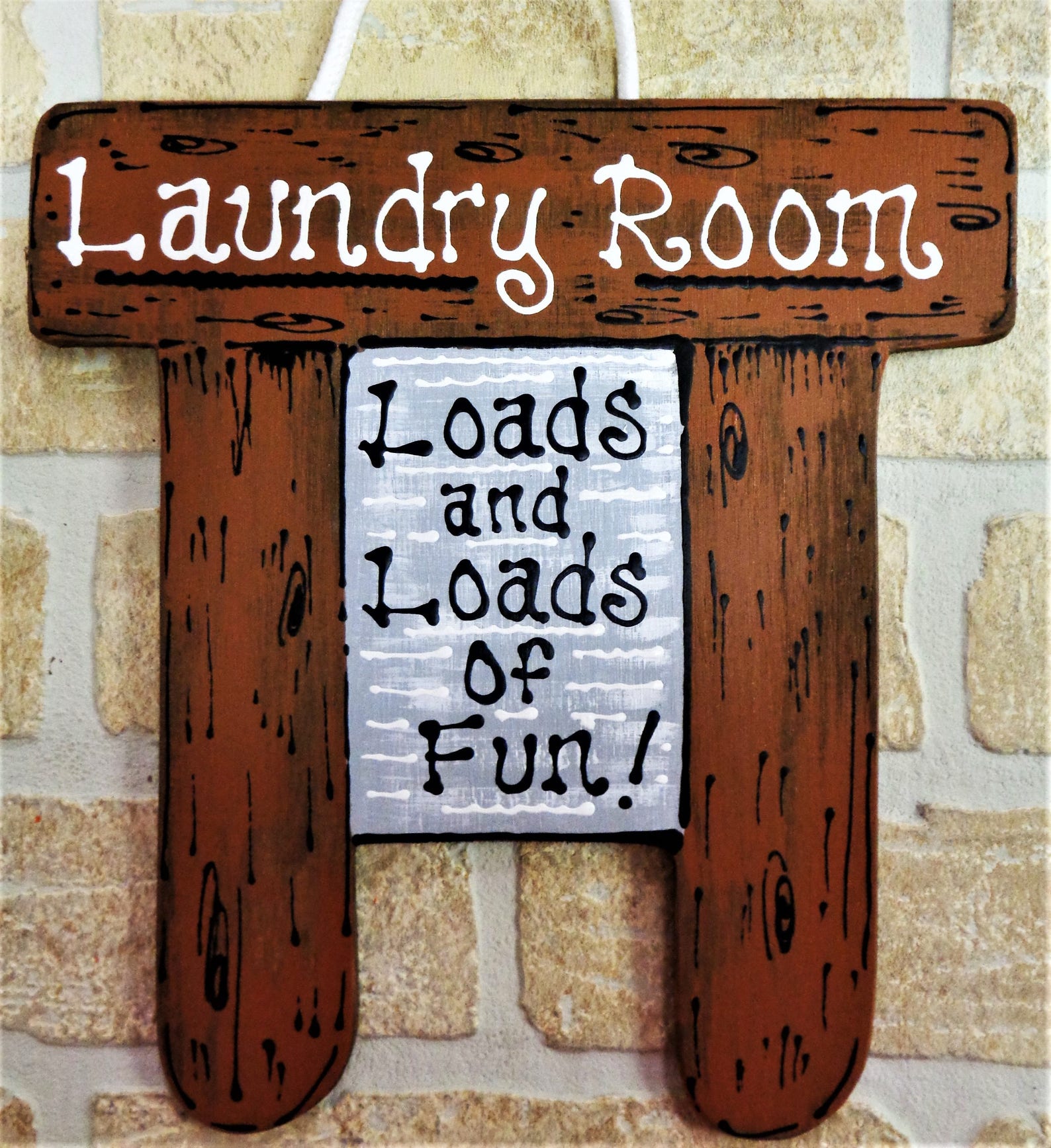 Plaque Vintage En Métal The Laundry Room Loads Of Fun - Décoration Murale Aluminium
