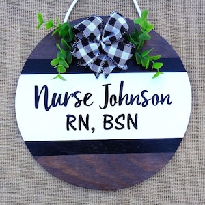 Personalized Circle NURSE DOCTOR Sign Medical Door Sign Wood Wooden EMT Clinic School Stethoscope