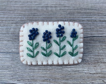 A Handmade Felt Embroidery Brooch