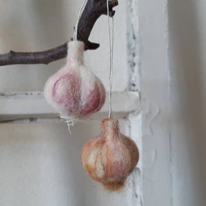 Garlic ornament - Christmas felt ornament - felt holiday ornaments - felt food ornament