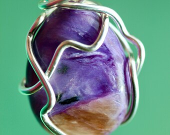 Charoite Pendant in Fine 999 Silver Wire - 10,16 grams Magical Pendant!!