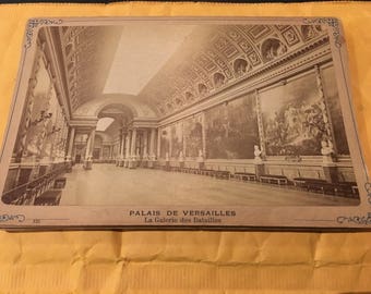 Antique in sepia tone La Galerie des Batailles, Gallery of the Battles in Versaille Palace, France postcard in Excellent condition