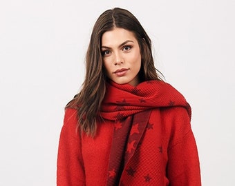 Ladies Red Star Oversize Scarf - Crinkle Look Two Tone Red Scarf - One Size (Zia)