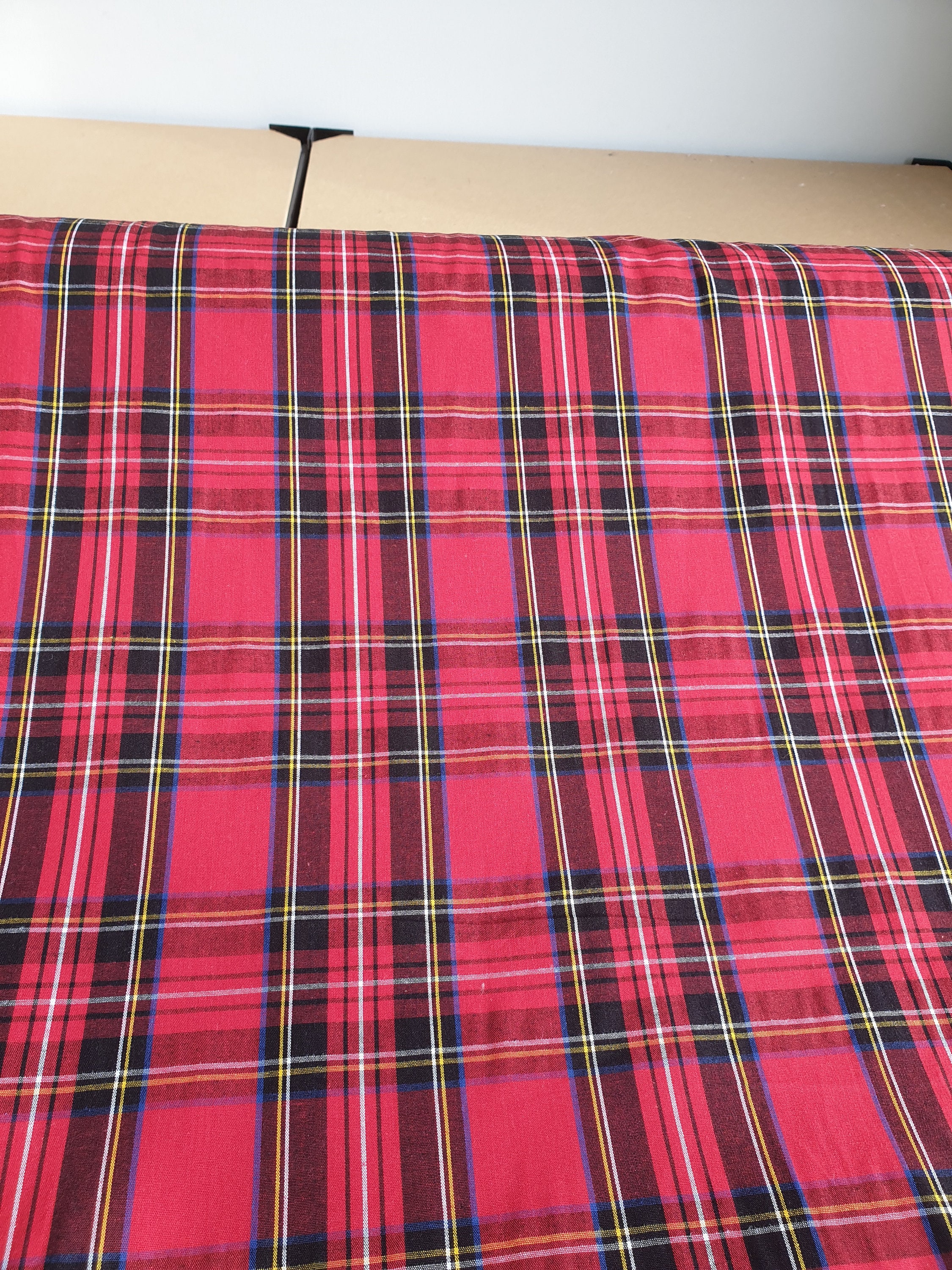 OFFCUT POLYCOTTON FABRIC Red Tartan Plaid Check REMNANTS METRES FAST DESPATCH