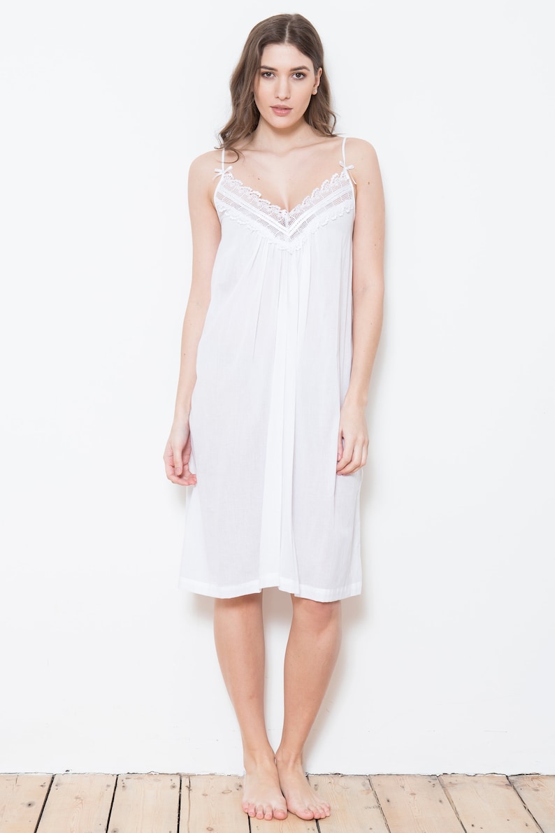 100/% Cotton Victorian Style White Cotton /& Lace Strappy Nightdress by Cottonreal Betina