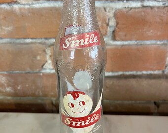 Smile Boy Soda Bottle, Red Label 6.5 oz Honolulu