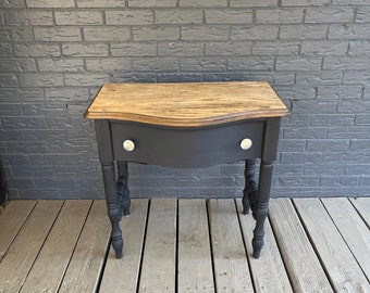 Vintage Oak Wood Pulaski Keepsake Collection Side Table or Nightstand Black Chalk Paint Natural Wood Top