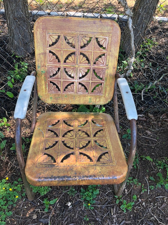 Vintage Metal Lawn Chair Metal Cut Outs Motel Chair Bouncer Etsy
