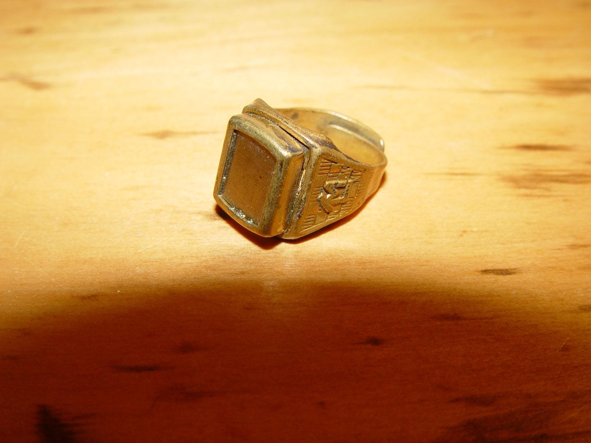 Tom Mix Ring - Etsy
