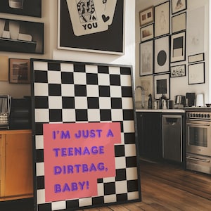 Impressão digital inspirada em música 'I'm Just a Teenage Dirtbag Baby', pôster xadrez moderno, decoração de parede estética, download digital de 1 impressão