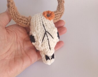 Mini Cowskull Knitted Stuffed Ornament - Cowskull Ornament - Southwestern Decor - Desk Ornament - Mobile Supply - Christmas Ornament