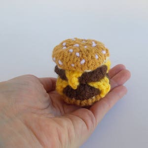 Mini Cheeseburger Knitted Stuffed Ornament - Food Gift Idea - Miniature Hamburger - Stocking Stuffer - Food Ornament - Stuffed Hamburger