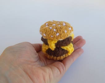 Mini Cheeseburger Knitted Stuffed Ornament - Food Gift Idea - Miniature Hamburger - Stocking Stuffer - Food Ornament - Stuffed Hamburger