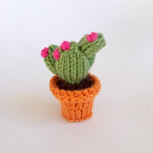 Miniature Potted Prickly Pear Cactus Knitted Soft Ornament - Cactus Decoration - Southwest Decor - Christmas Ornament - Cactus Gift Idea