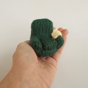 Mini Armchair Knitted Soft Ornament - Unique Soft Ornament - Silly Gift Idea - Furniture Ornament - Desk Decor - Gag Gift Idea - Easy Chair