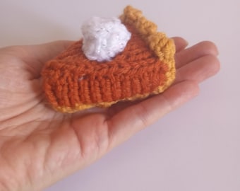 Mini Pumpkin Pie Knitted Stuffed Ornament - Food Ornament - Stocking Stuffer - Pie Ornament - Fun Decor - Christmas Ornament - Fall Decor
