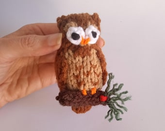 Miniature Owl Knitted Stuffed Ornament - Cute Owl Ornament - Woodland Animal Decor - Fall Ornament - Mobile Supply - Christmas Ornament